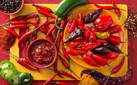 Sambal oelek - jak zrobić ostry sos z chilli i lemonki?
