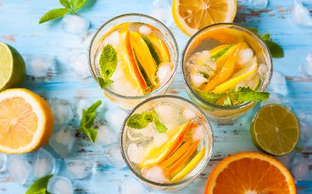 Lemoniada cytrusowa - przepis na lemoniadę z cytryn, limonek i pomarańczy