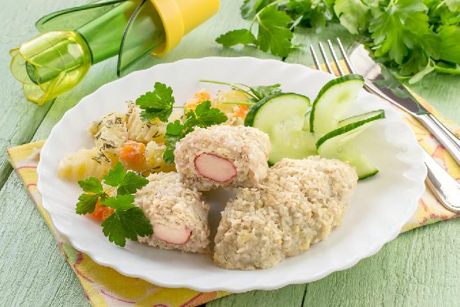 Oszukane zrazy z paluszków surimi: ekonomiczne danie rybne