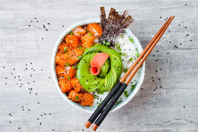 Orient w misce: Poke Bowl na wiosnę